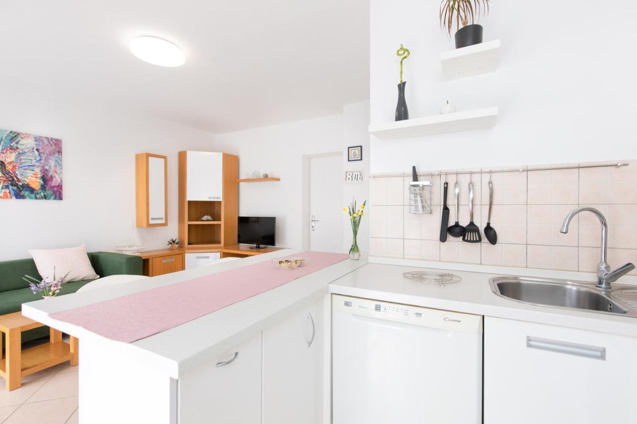 Apartment Julijana Krk Town Esterno foto