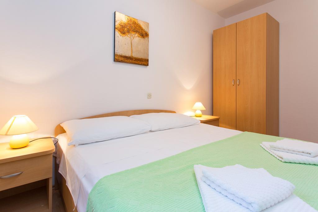 Apartment Julijana Krk Town Esterno foto