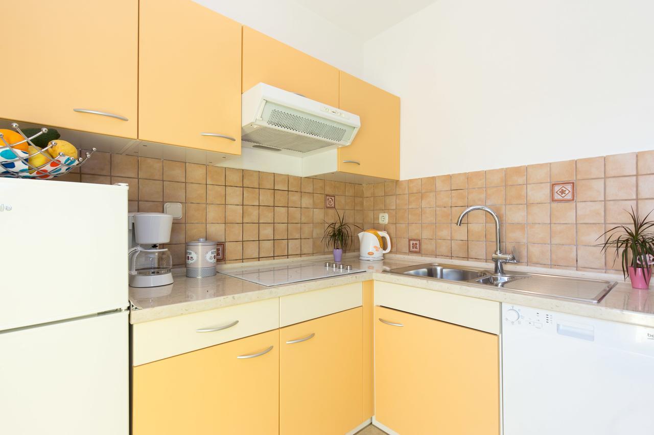 Apartment Julijana Krk Town Esterno foto